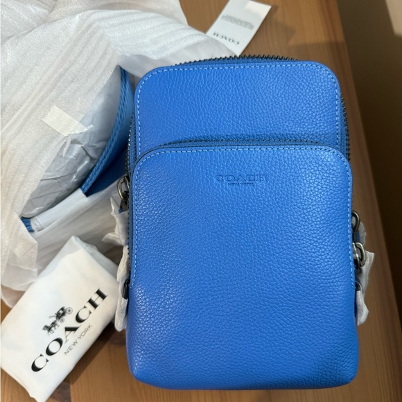 Coach Gotham Sling Pack 13 - Picture 2 of 12